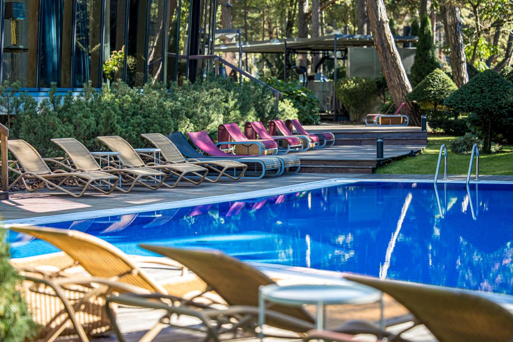Palanga Life Balance Spa Hotel Kültér fotó The pool at the hotel