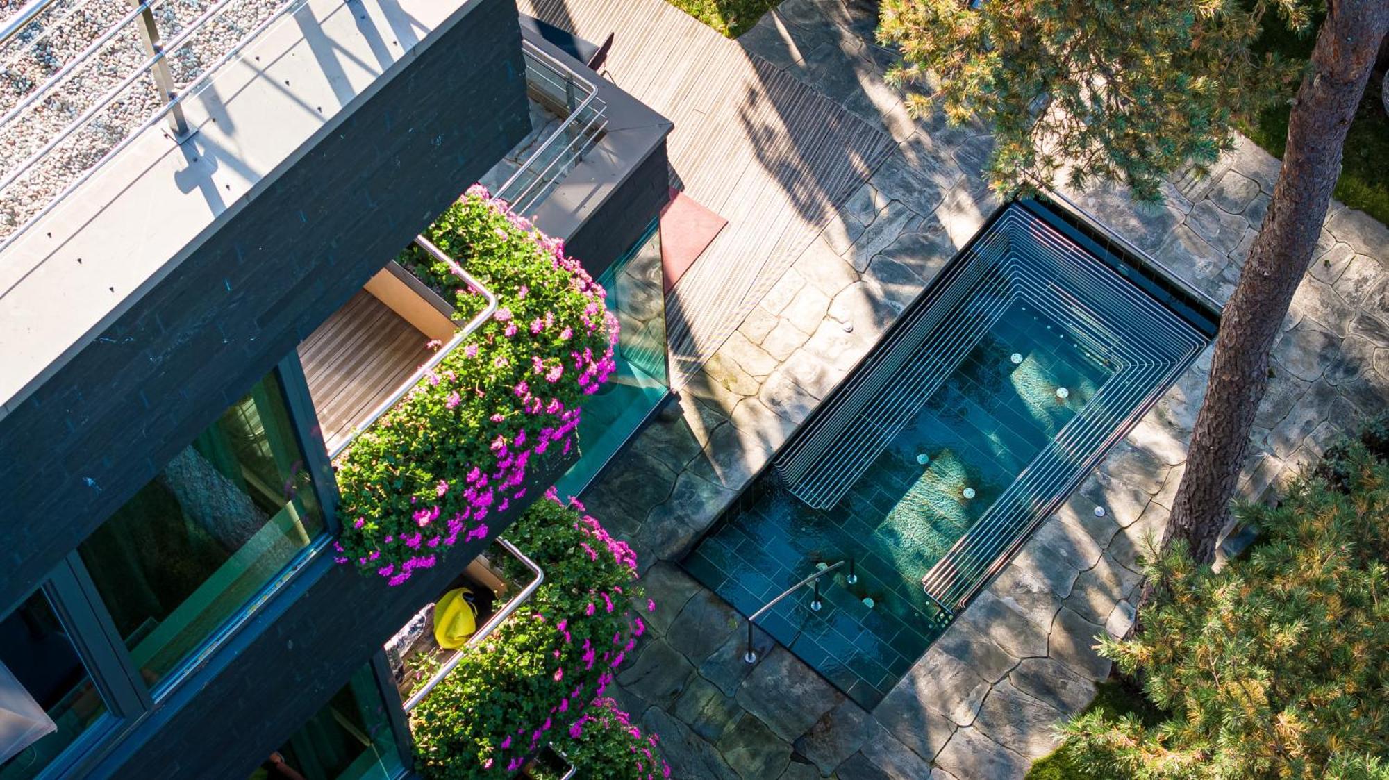 Palanga Life Balance Spa Hotel Kültér fotó The glass floor of the observation deck