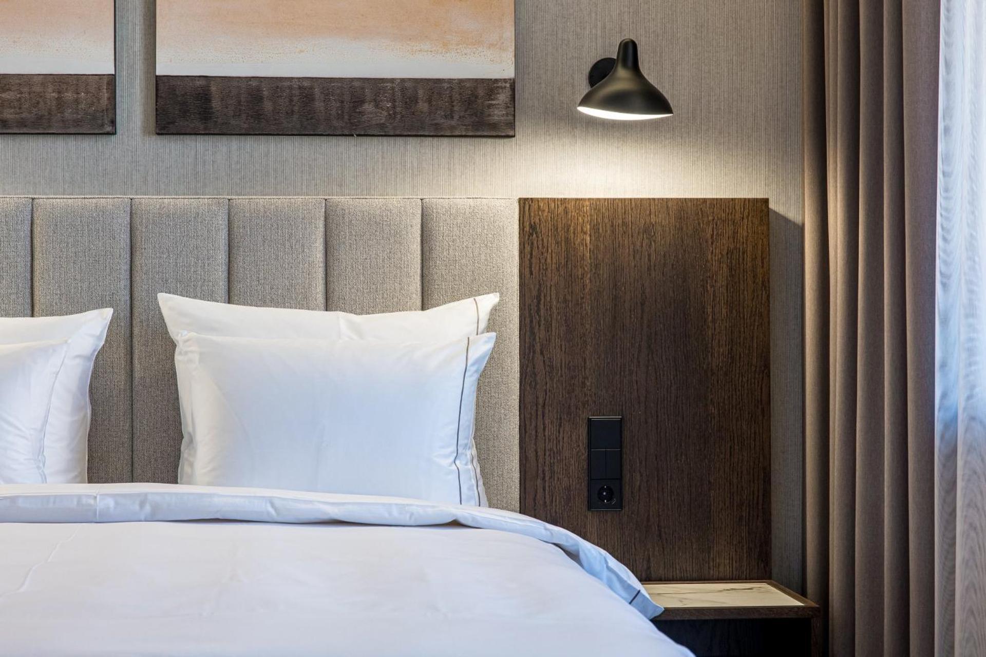 Palanga Life Balance Spa Hotel Szoba fotó A wall-mounted light